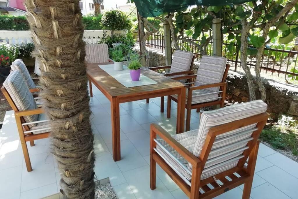 Near Beach - Apartments Marica - Studio โรวีน ภายนอก รูปภาพ