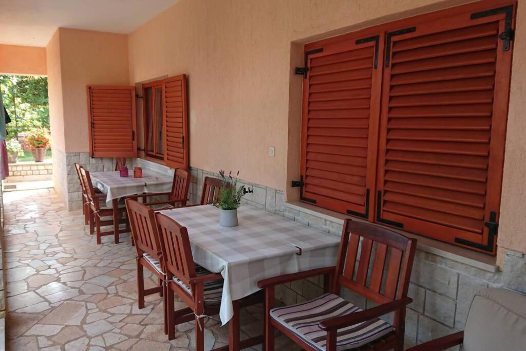 Near Beach - Apartments Marica - Studio โรวีน ภายนอก รูปภาพ